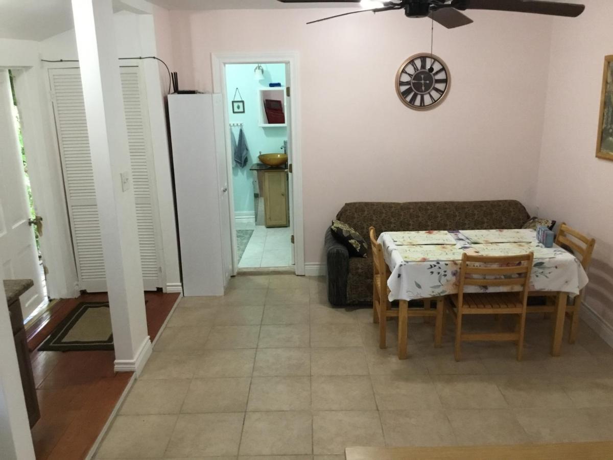 Studio Apartment At Historical House Galveston Exterior photo